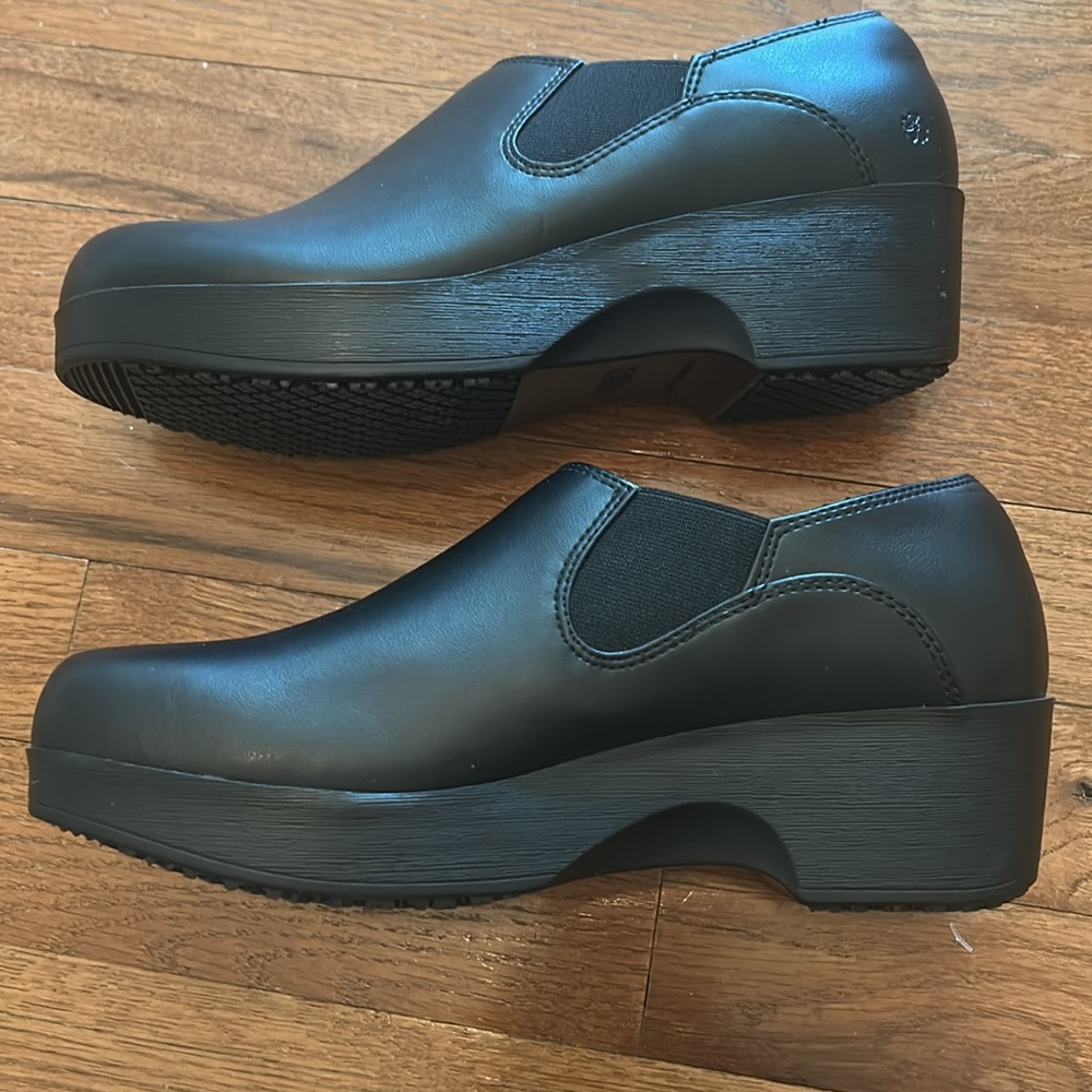 Lila Kelsey Juno Shoes For Crews Black Professional Clogs Size US8 EU38.5. NWB - Picture 9 of 11